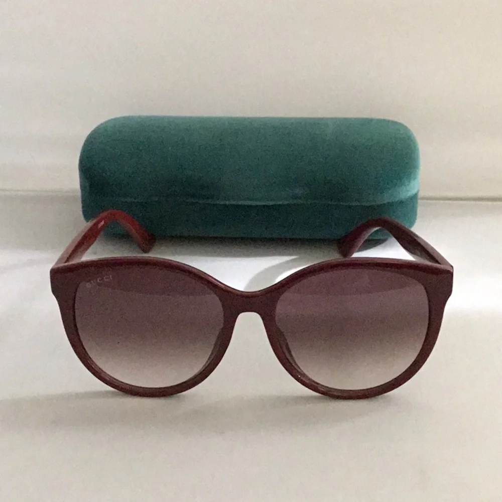 GUCCI SUNGLASSES FOR LADIES. - Picture 2 of 11